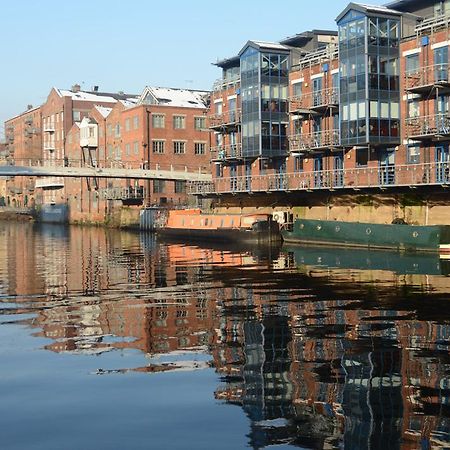 Leeds City Apartment Exterior photo